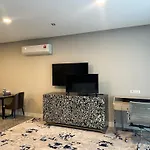 Platinum Suites Klcc Glamourhome
